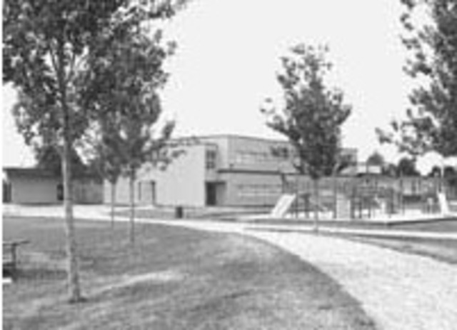 Gilmore Elementary School opens