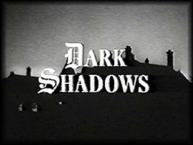 Dark Shadows premiers