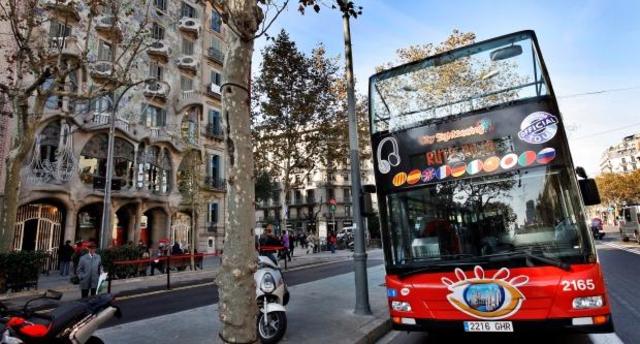 El Barcelona Bus Turístic augmenta el nombre de viatges durant l'estiu i es consolida com un potent atractiu turístic per descobrir i gaudir de Barcelona d’una forma ràpida i còmoda