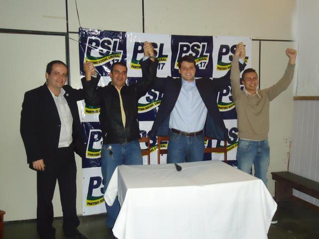 Aos 18 anos lutando por você!