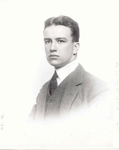 Народився Бакмінстер