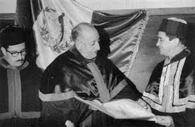 Ingresa a la Facultad de Ciencias Jurídicas y Sociales