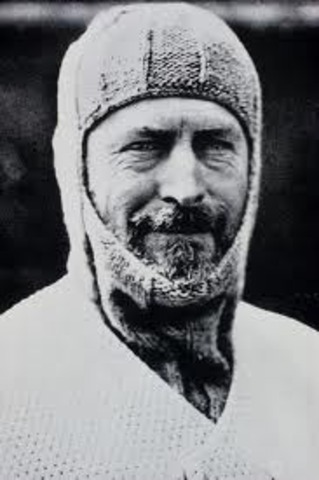 Sir Douglas Mawson dies
