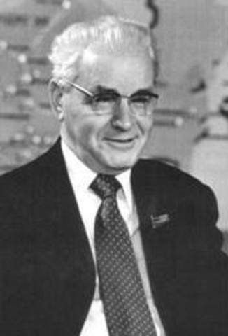 Народився Непорожній