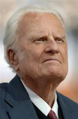 Billy Graham has 150k people turn out