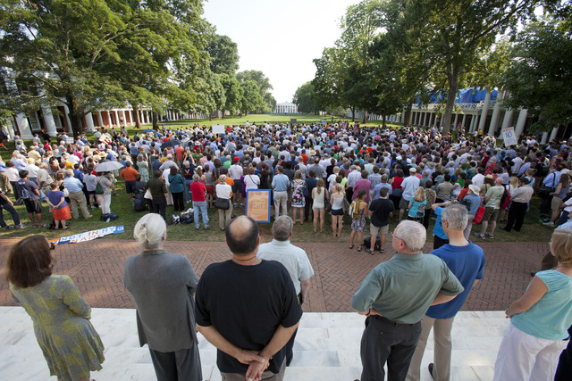 Faculty holds silent vigil on the Lawn
