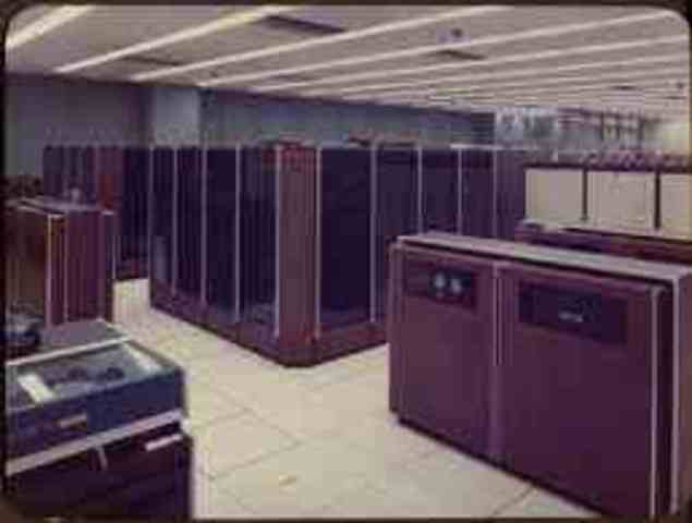 CDC 7600, the first supercomputer.
