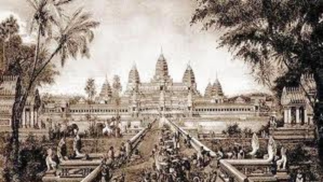 Angkor Empire founded