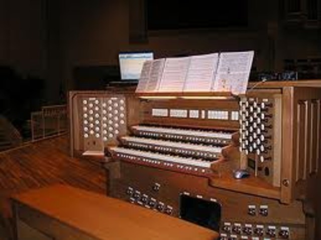 Electronic Organ