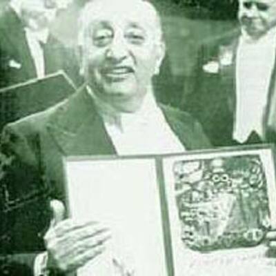 Timeline: 19 de octubre de 1967 se le concede el Premio Nobel de Literatura