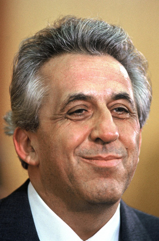 Promesse d'une loi pour les voyages