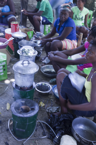 11,000 stoves distributed!