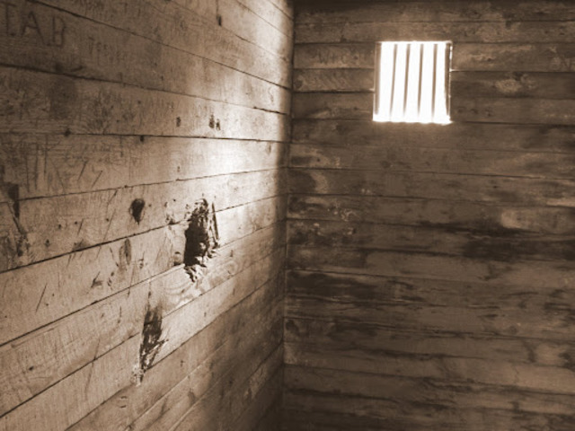 Ned Kelly goes to Jail