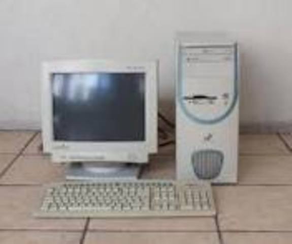 Llegó la computadora de escritorio