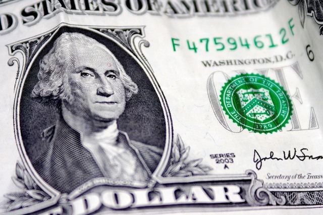 Banknotes for woodpile are not worth anything