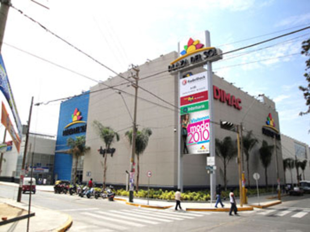 Inauguran Plaza del Sol Ica