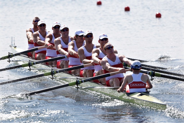 Men's 8 rowers place last in heat