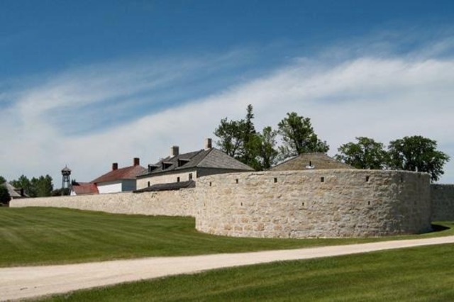 Lower Fort Garry Construction Begins (The Prairies)