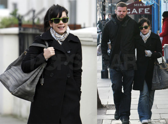 She began dating musician Ed Simons of the Chemical Brothers, and in December they announced that she was expecting a child, but she suffered a MISCARRIAGE in January 2008. After that they broke up