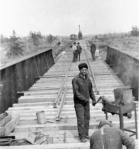 The National Transcontinental Railway is completed (Eastern Canada)