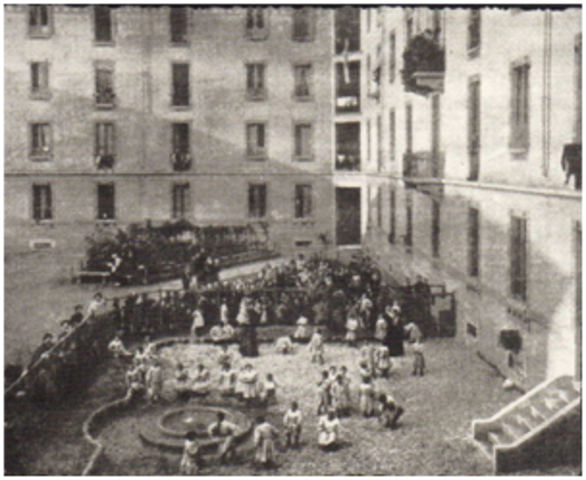 PRIMERA "CASA DEL BAMBINI"