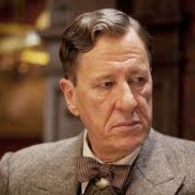 Timeline: The Life of Geoffrey Rush