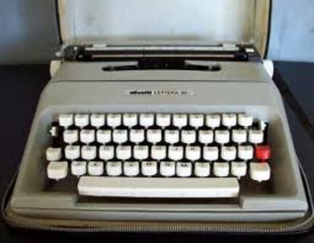 Digitava na máquina de escrever