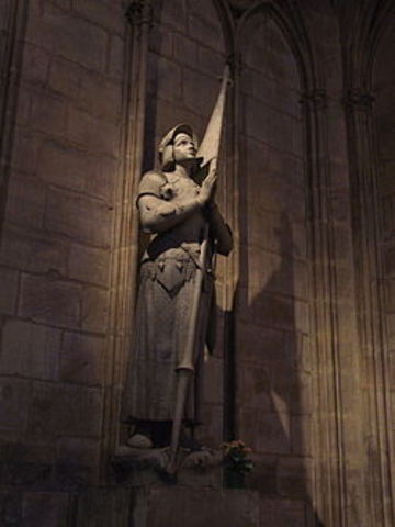 Saint Joan of Arc officially canonized by Pope Benedict XV