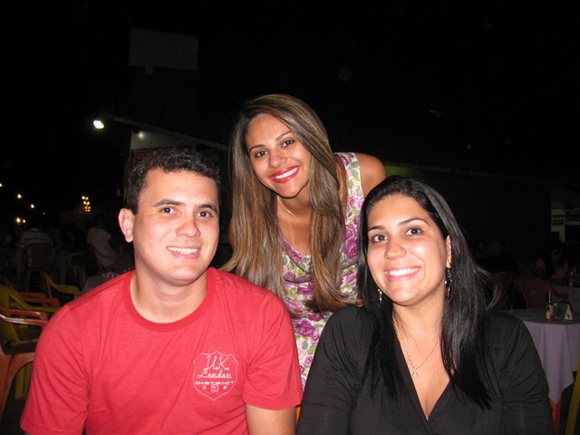 Jantar com a família de Israel.