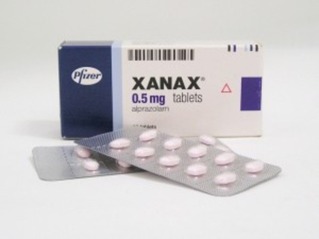 Aprobación FDA de alprazolam (XANAX)