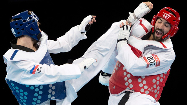 Francois Coulombe-Fortier makes it to taekwondo quarters