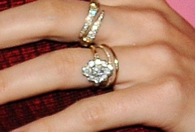 Miranda and Orlando Announce Engagement