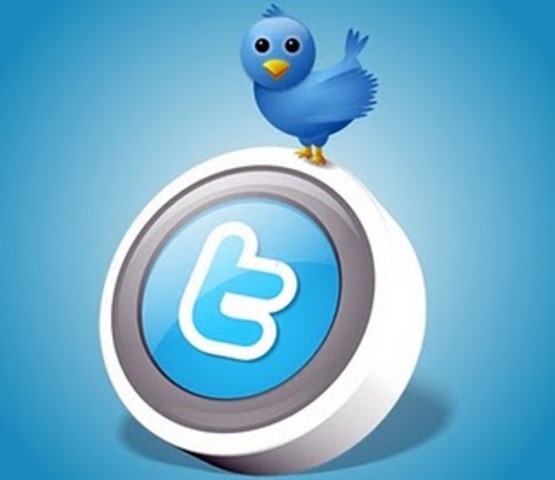 Nasce o Twitter