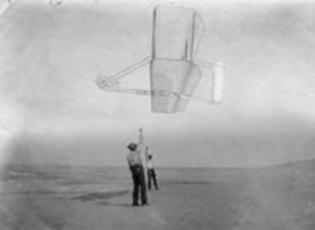 The Wrights begin testing the 1902 glider.