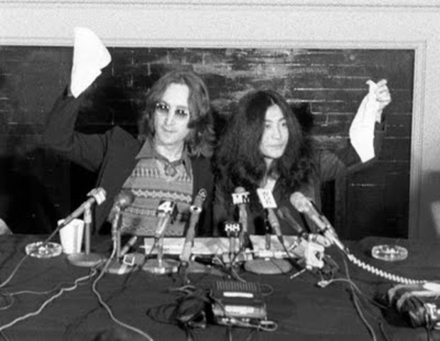 Lennon and Ono held a press conference