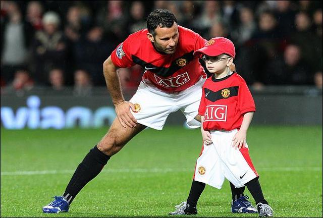 Manchester United Mascot