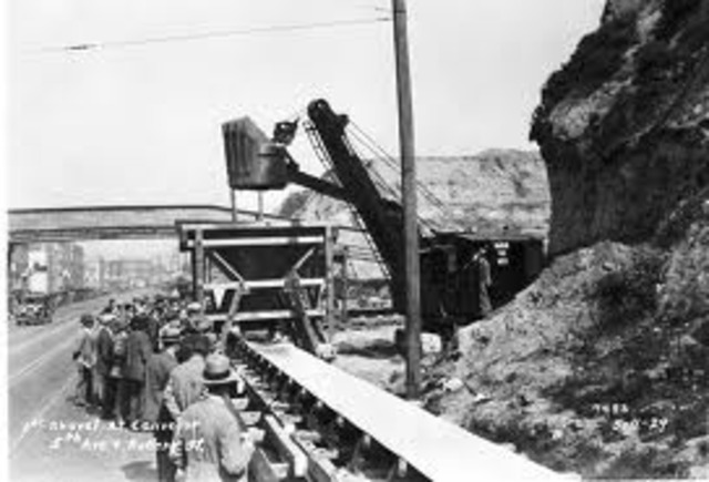 The first conveyor belt