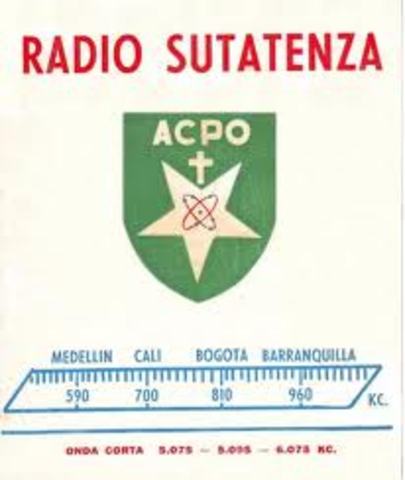 Radio Sutatenza empieza sus transmisicones.