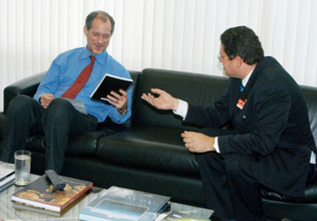 Renuncia ao Ministério