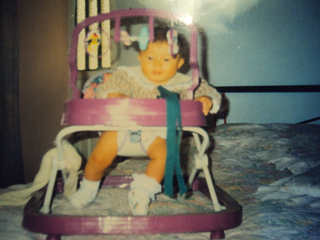 Aprendi a dar mis primeros pasos ene l caminador.