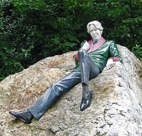 Muere Oscar Wilde