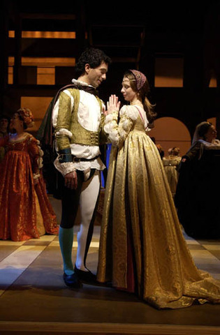 Juliet takes the fake poision