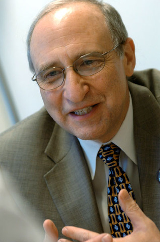 Surge el termino "Manipulación directa"