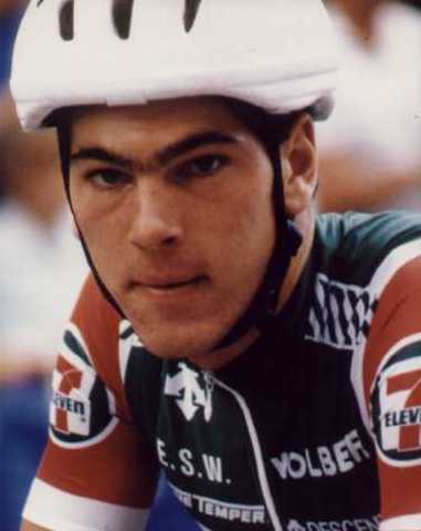 Ex-Friends Say Armstrong Admitted Drug Use