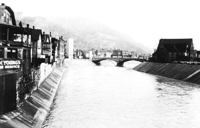 The flood control act authorized the SCS to develop and implement plans for umpstream soil and water conservation in order to reduce sedimentation and flooding