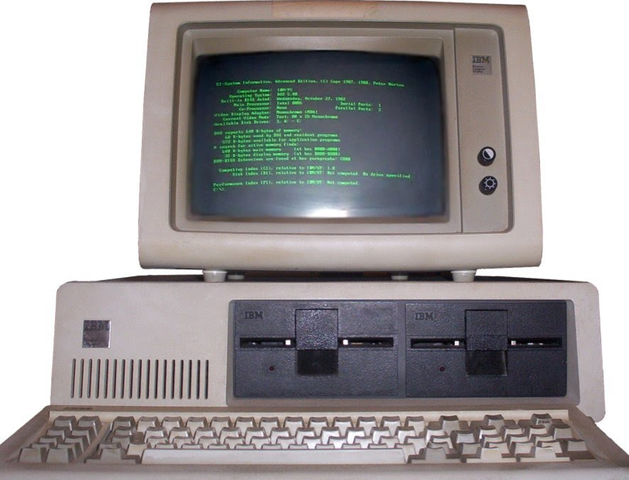 IBM introduce su primera computadora personal (1981)