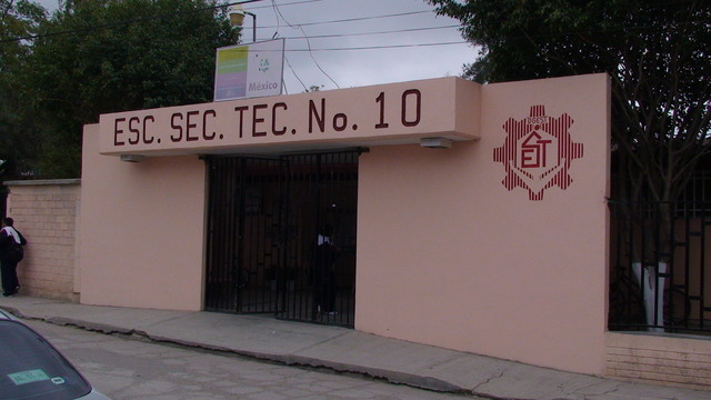 escuela secundaria tecnica 10