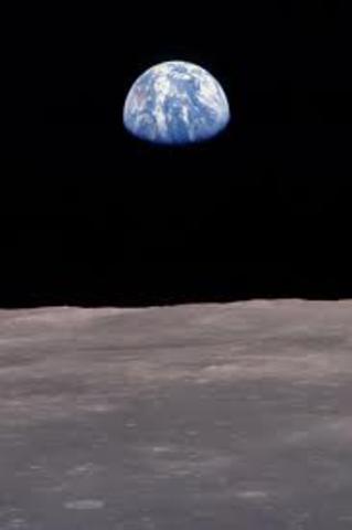 First photograph from the earth to the moon