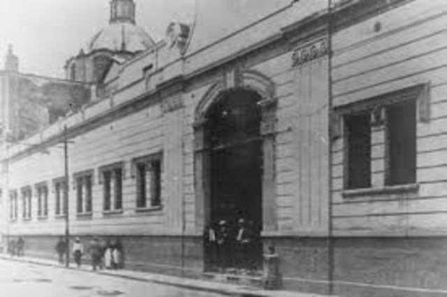 Expedición del reglamento de la Escuela Industrial de Artes y Oficios de México