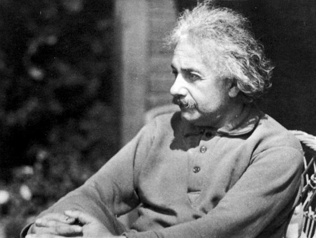 Albert Einstein (1915AD)